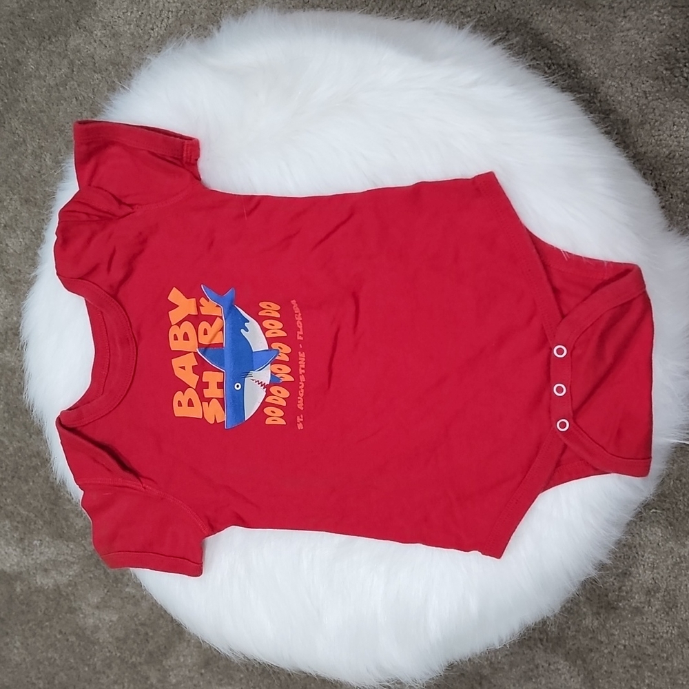 Baby The Duck Company Baby Shark Onsie, Size 18M